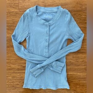 Aerie light blue long sleeve ribbed t shirt with buttons XS excellent condition